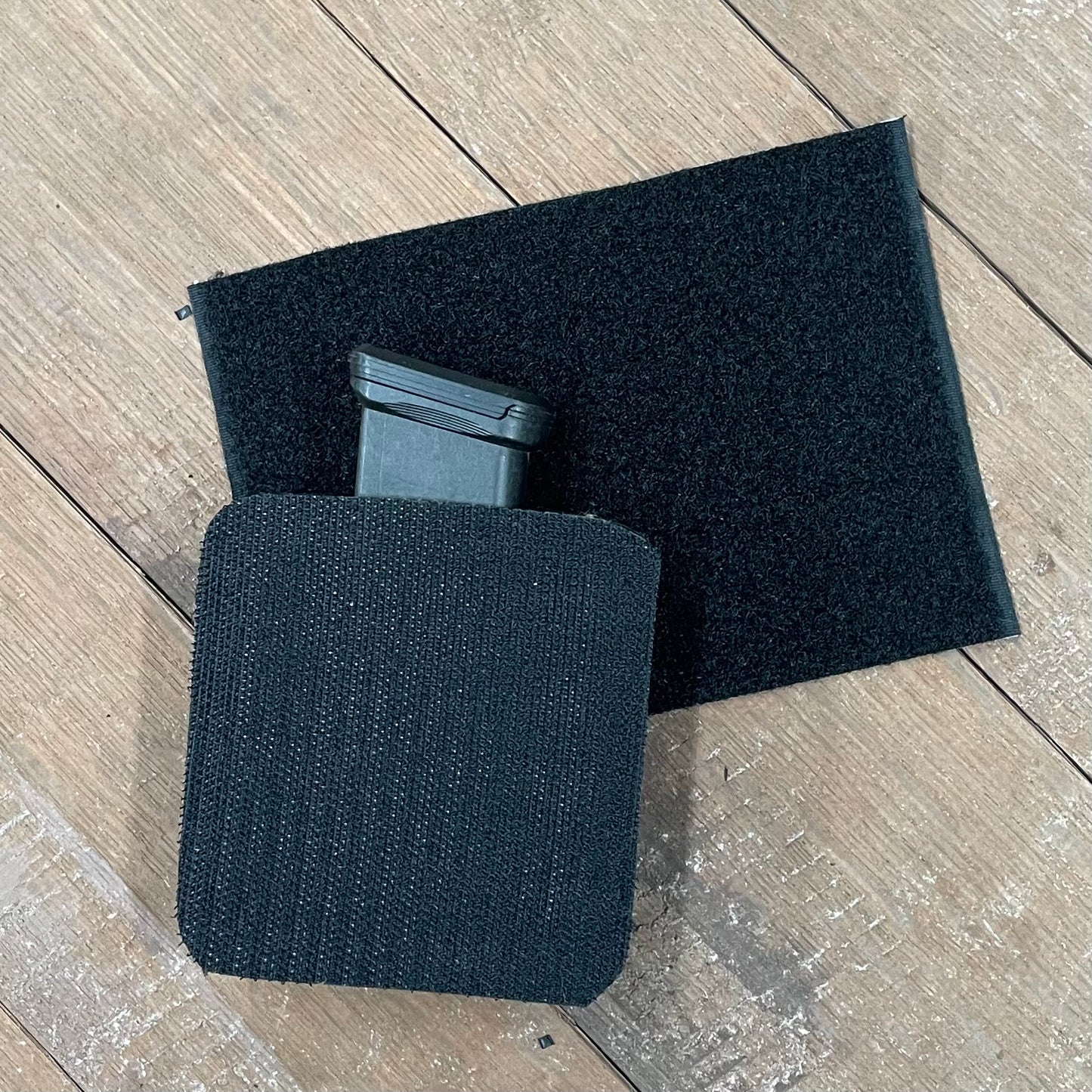 VELCRO BACK SINGLE MAG HOLDER