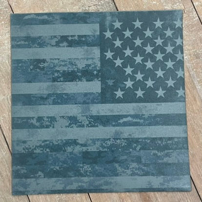 AMERICAN FLAG BLACK DIGITAL CAMO ON GREY