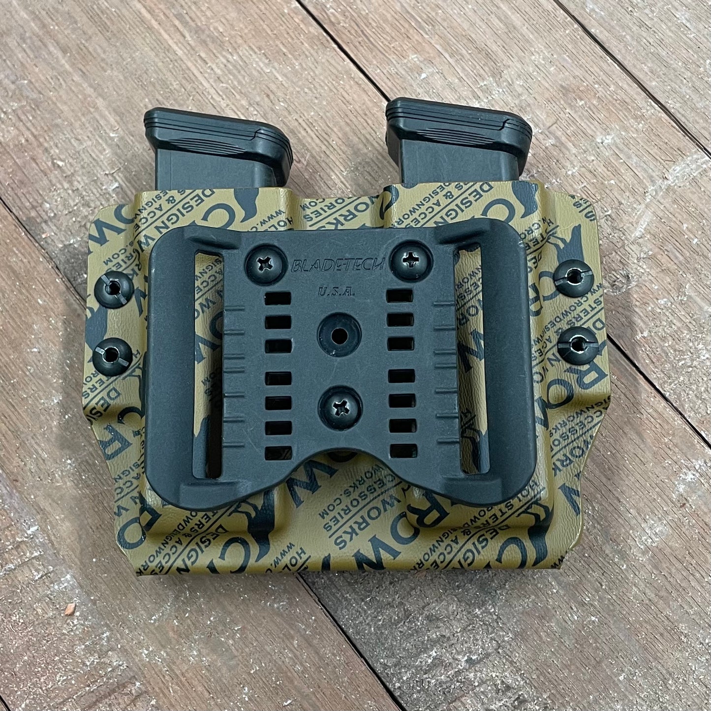 DOUBLE MAG RETENTION HOLDER